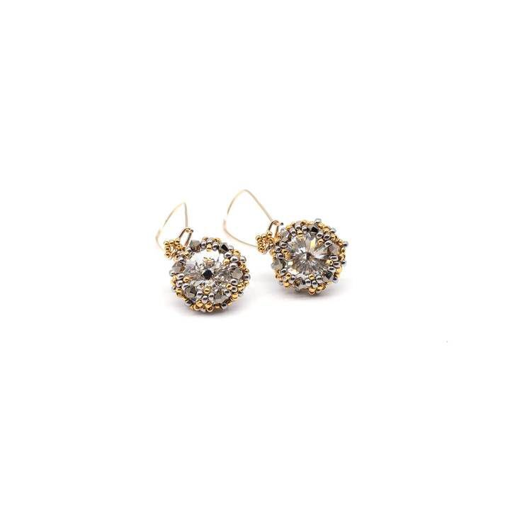 Priyanka's "Reign": Bead-woven statement earrings